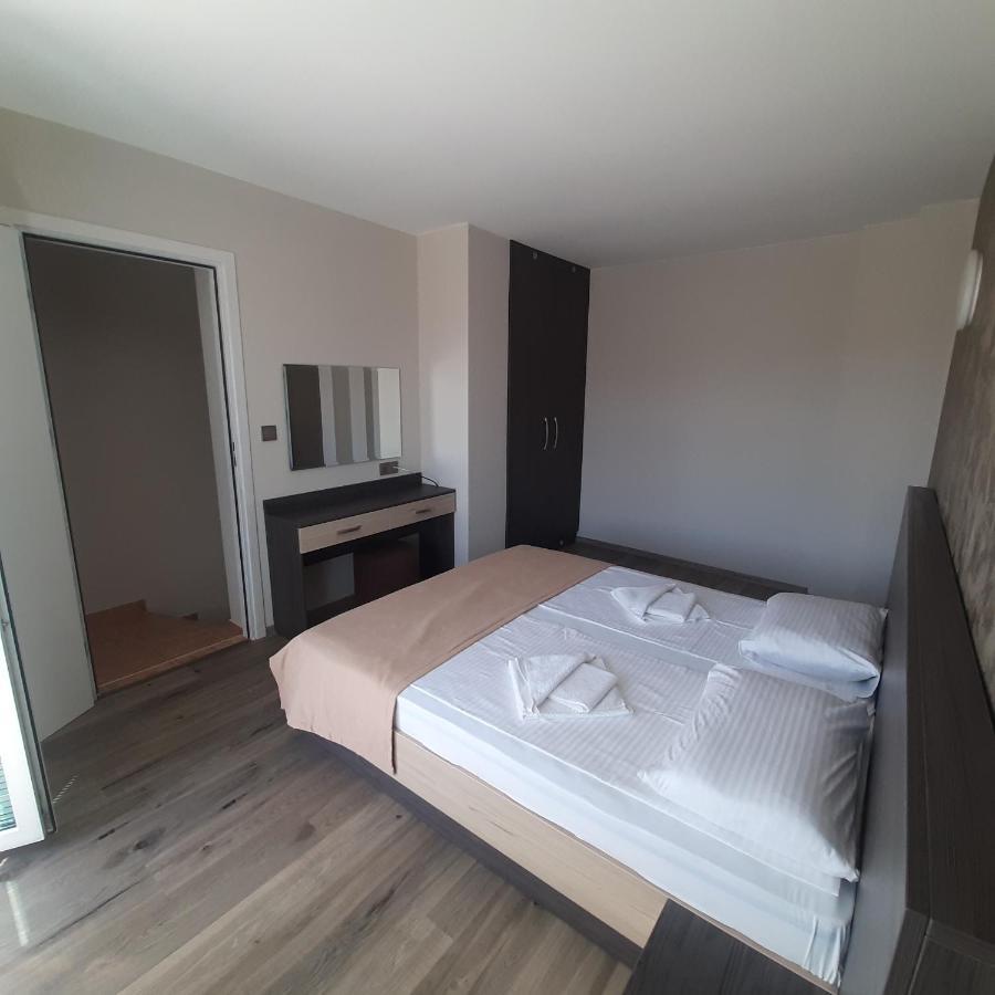 فندق Gradina تشيرنوموريتس المظهر الخارجي الصورة